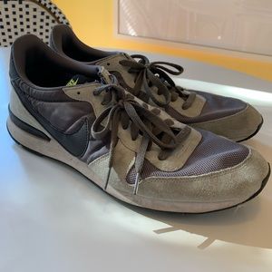 Nike Internationalist Low Sneakers, Size 13